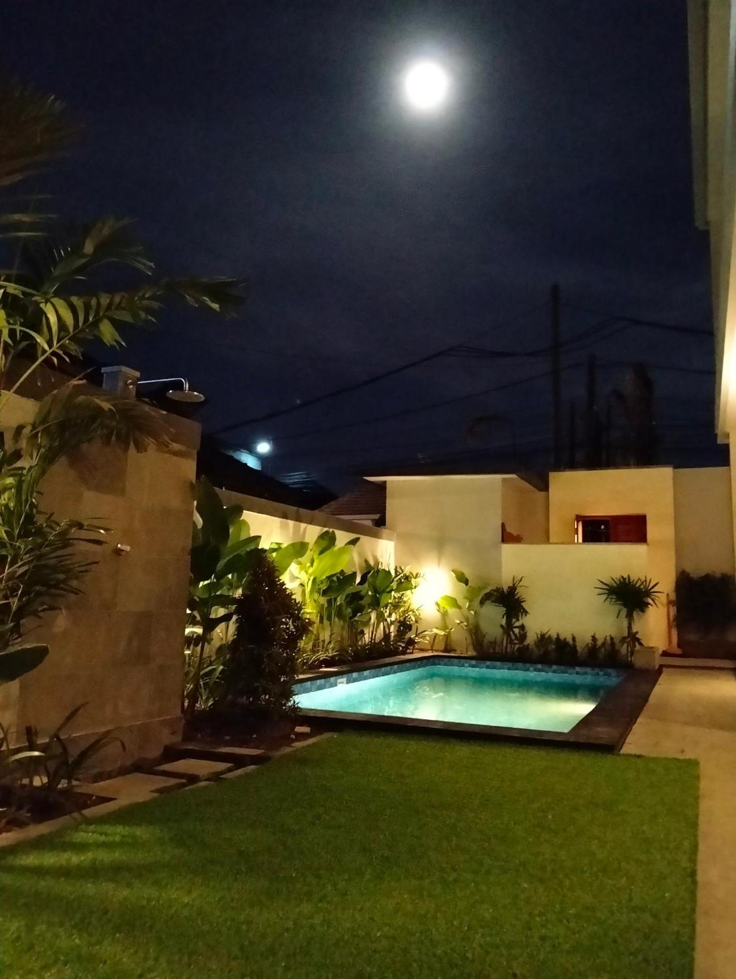 Kutus Bali Guesthouse サヌール 外观 照片