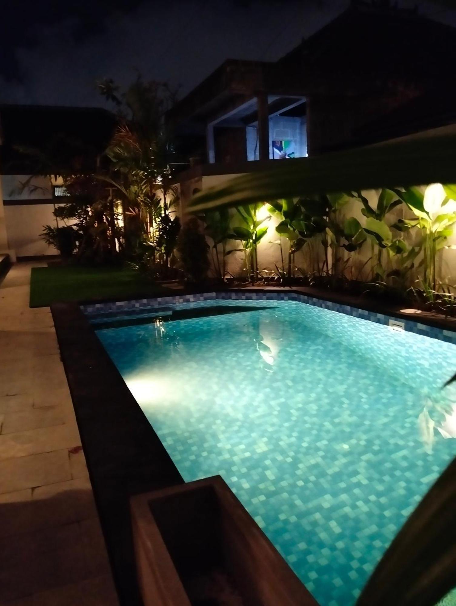 Kutus Bali Guesthouse サヌール 外观 照片